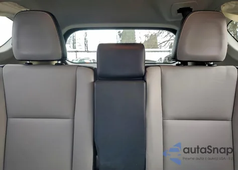 2016 Toyota Rav4 Limited z USA, uszkodzony, nr VIN JTMYFREV2GD091365